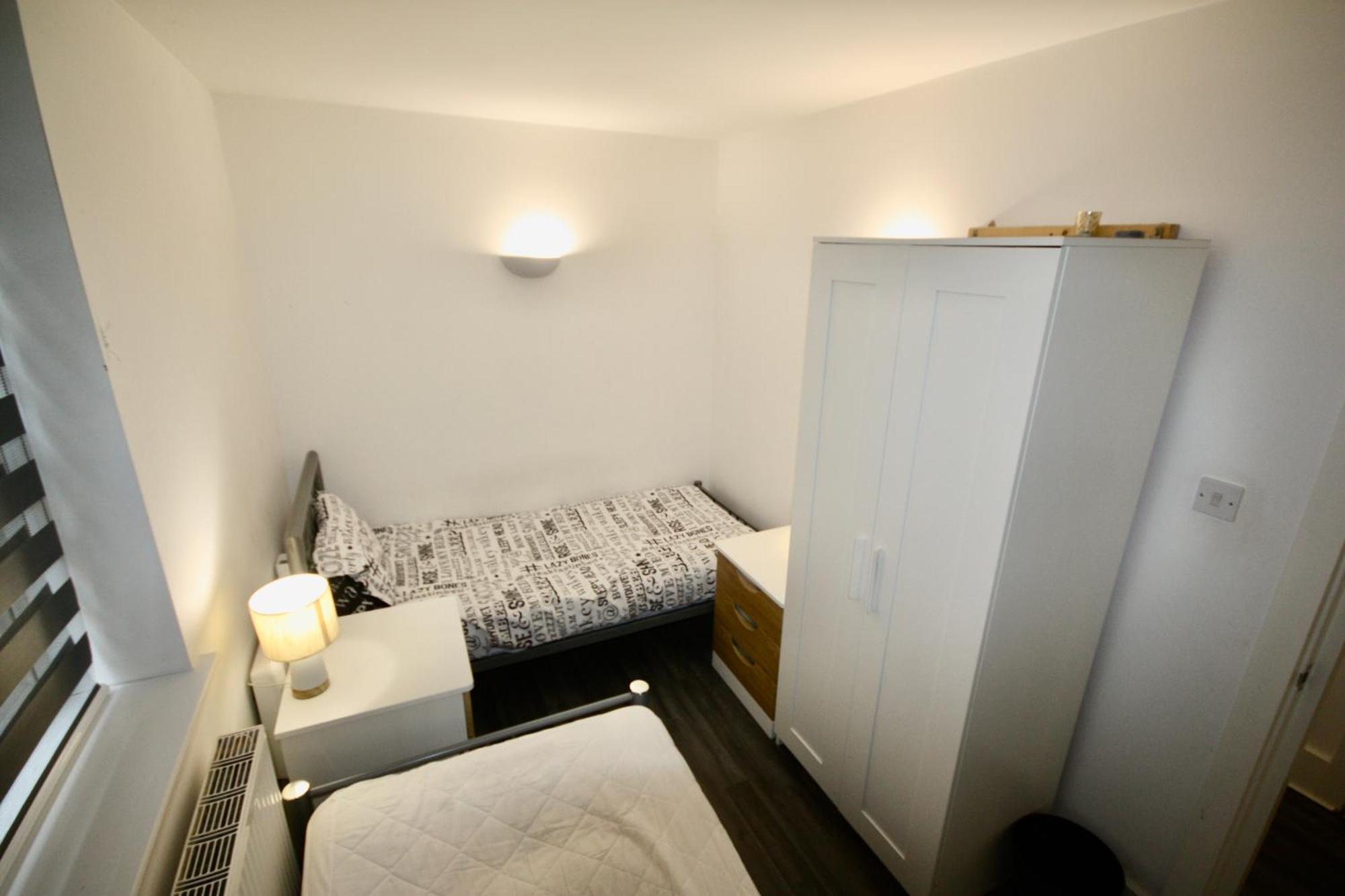 Bournemouth Hot Tub & Sauna Holiday Let Eksteriør billede
