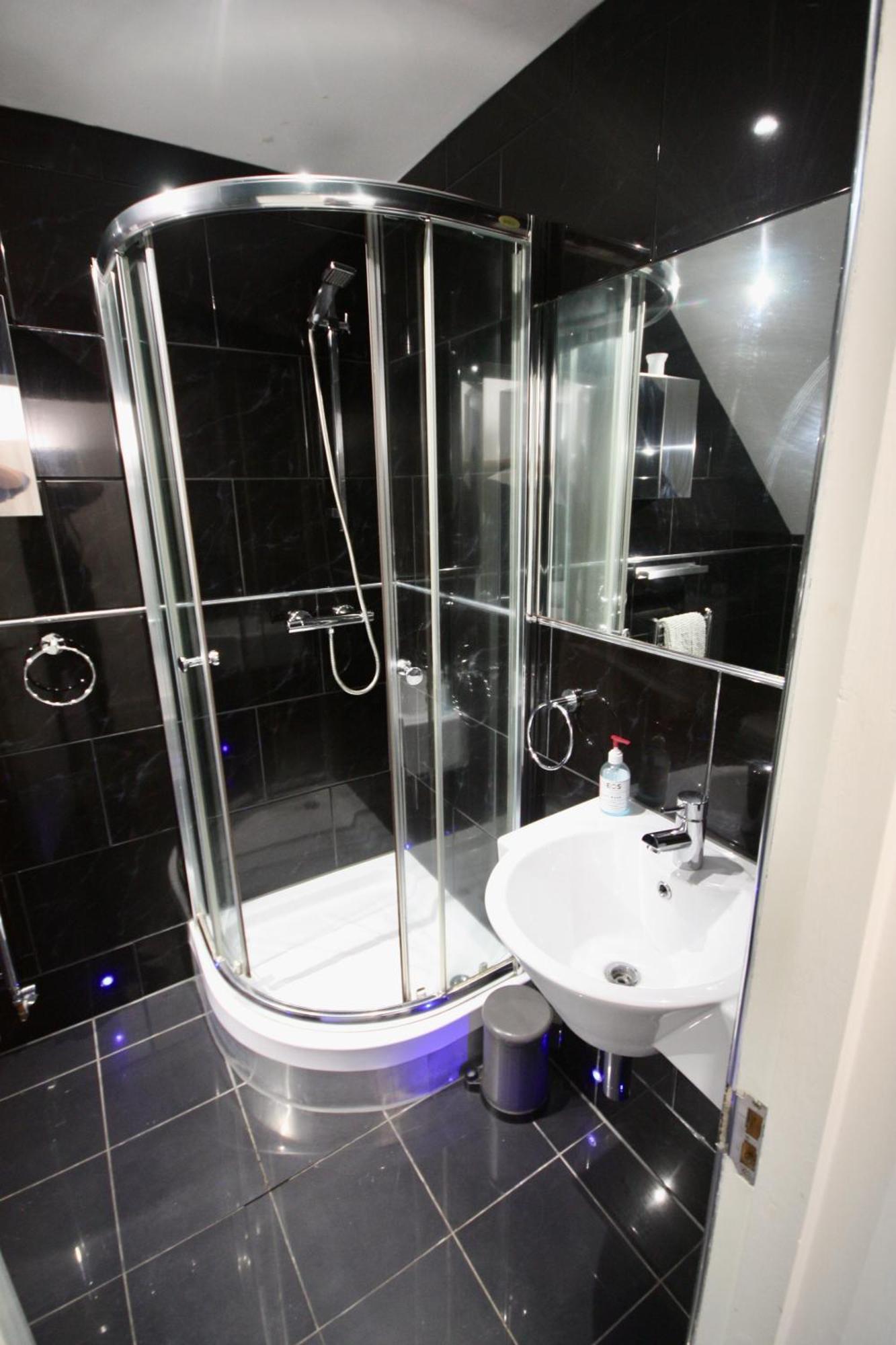 Bournemouth Hot Tub & Sauna Holiday Let Eksteriør billede