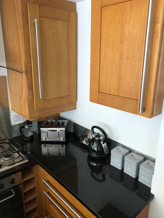 Bournemouth Hot Tub & Sauna Holiday Let Eksteriør billede