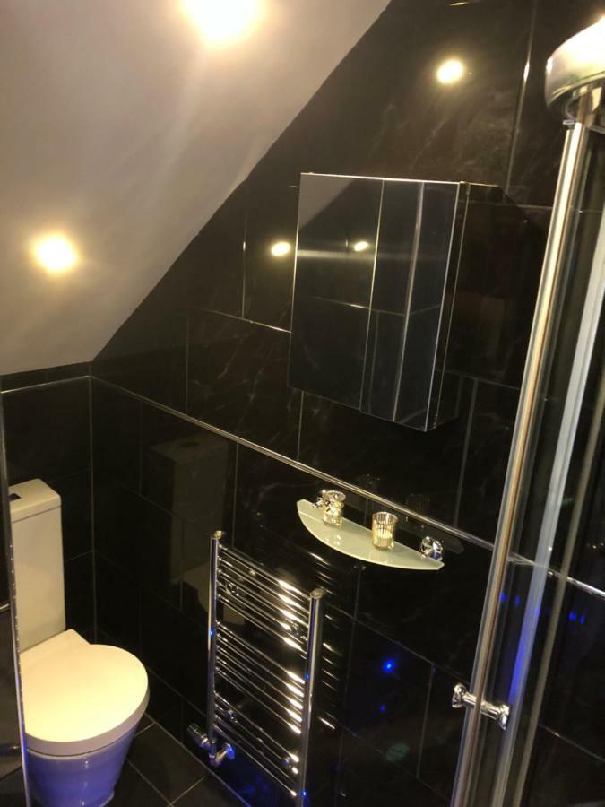 Bournemouth Hot Tub & Sauna Holiday Let Eksteriør billede