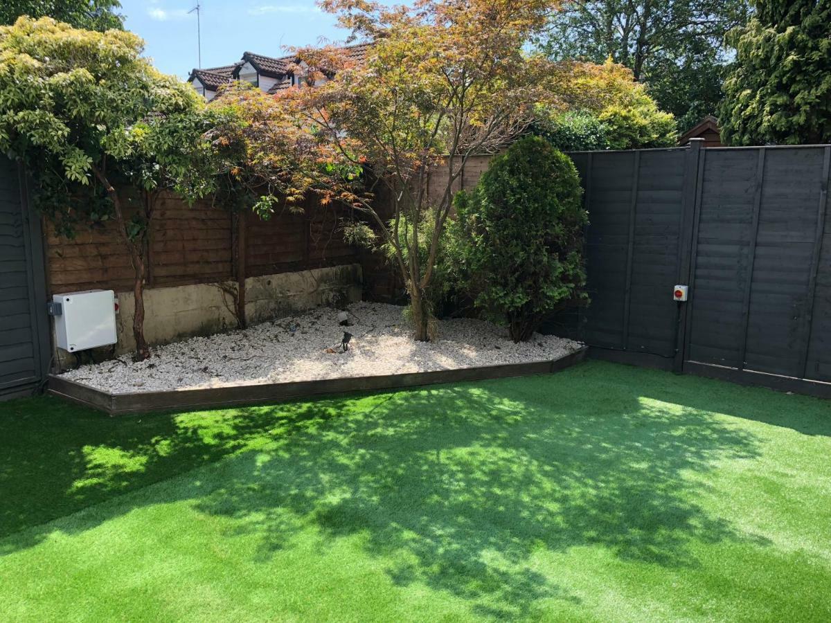 Bournemouth Hot Tub & Sauna Holiday Let Eksteriør billede
