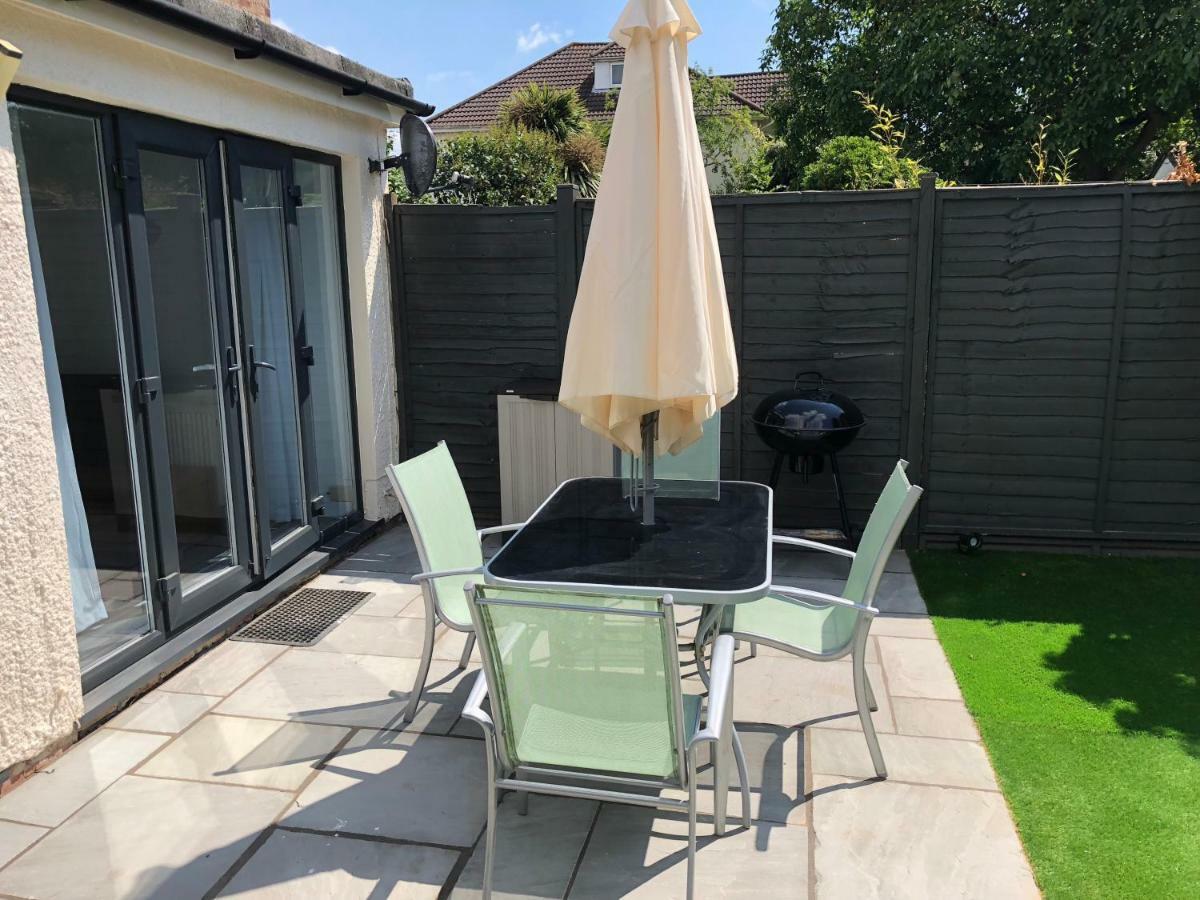 Bournemouth Hot Tub & Sauna Holiday Let Eksteriør billede