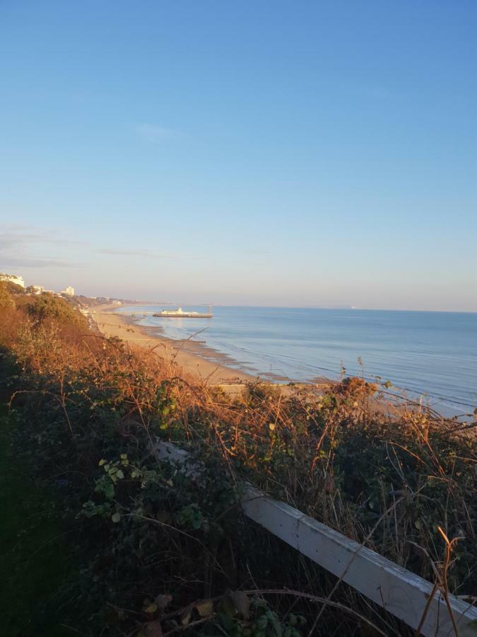 Bournemouth Hot Tub & Sauna Holiday Let Eksteriør billede