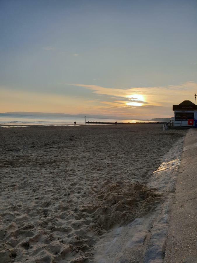 Bournemouth Hot Tub & Sauna Holiday Let Eksteriør billede