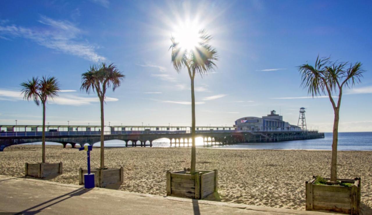 Bournemouth Hot Tub & Sauna Holiday Let Eksteriør billede